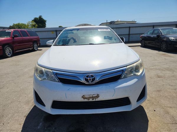 2013 TOYOTA CAMRY