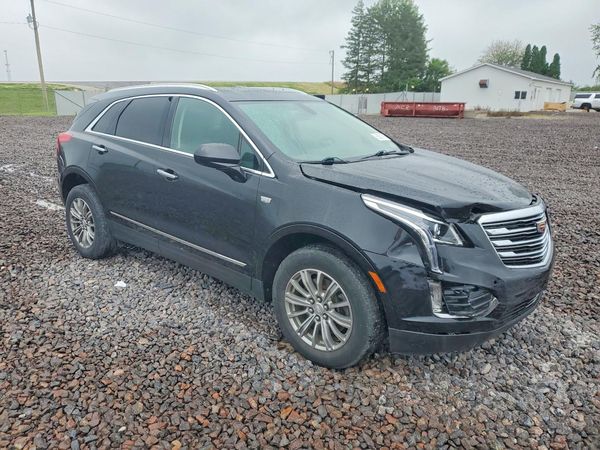 2017 CADILLAC XT5 Luxury