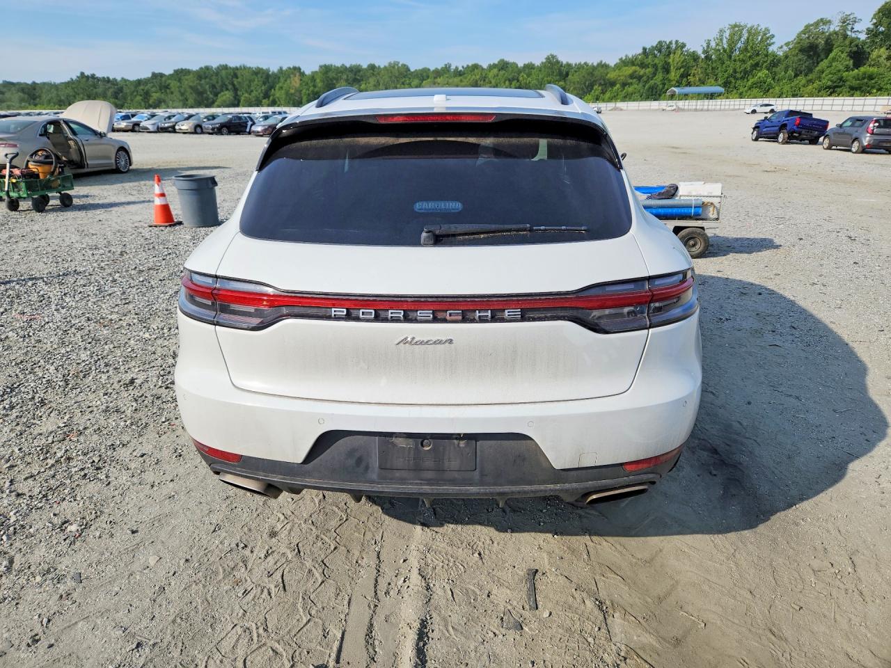 2019 PORSCHE MACAN