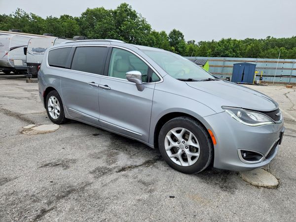 2020 CHRYSLER PACIFICA