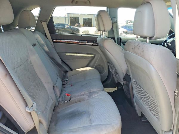 2014 KIA SORENTO Base/ LX