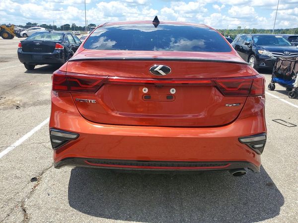 2021 KIA FORTE GT Line