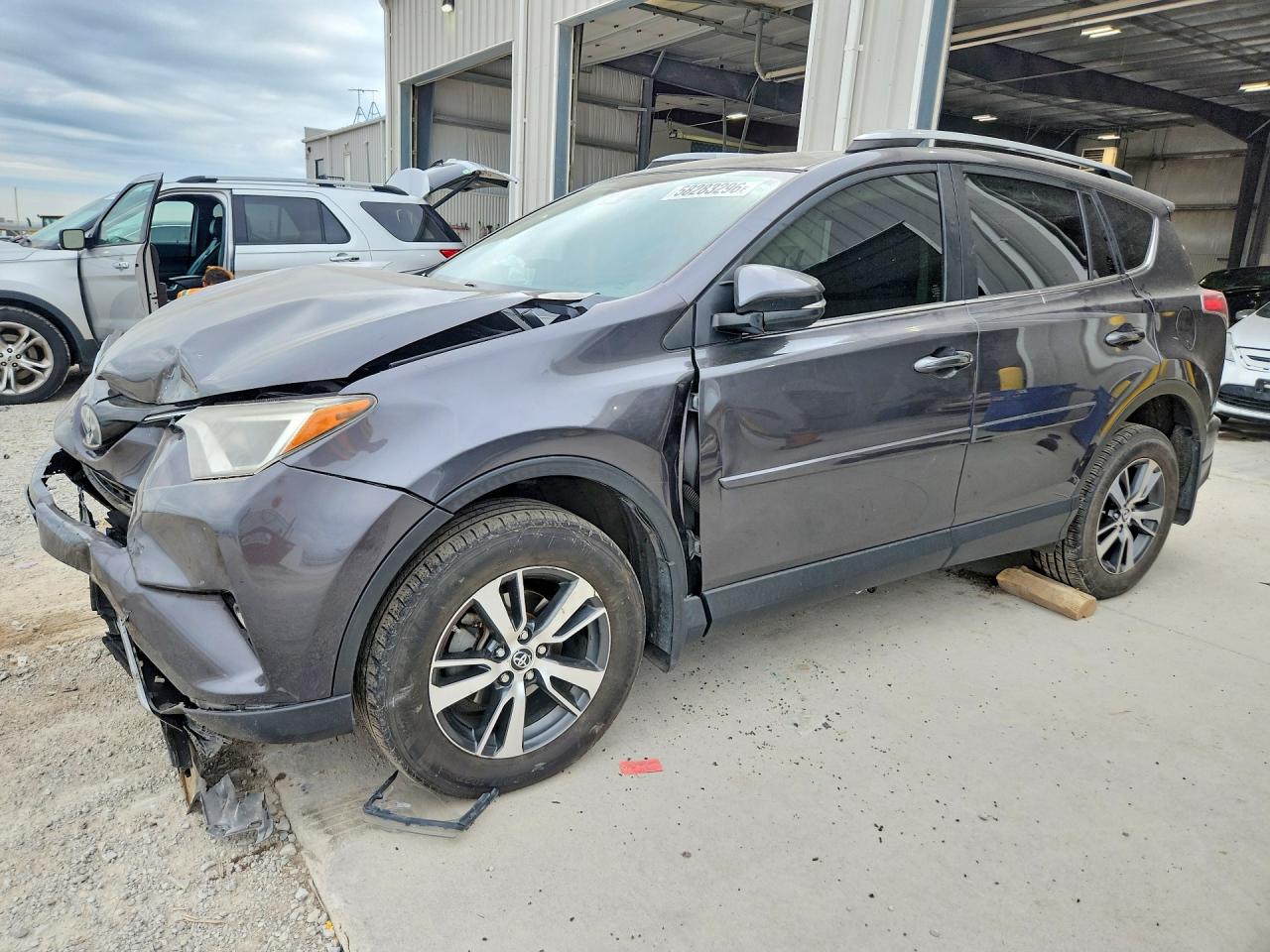 2018 TOYOTA RAV4 Adventure/XLE