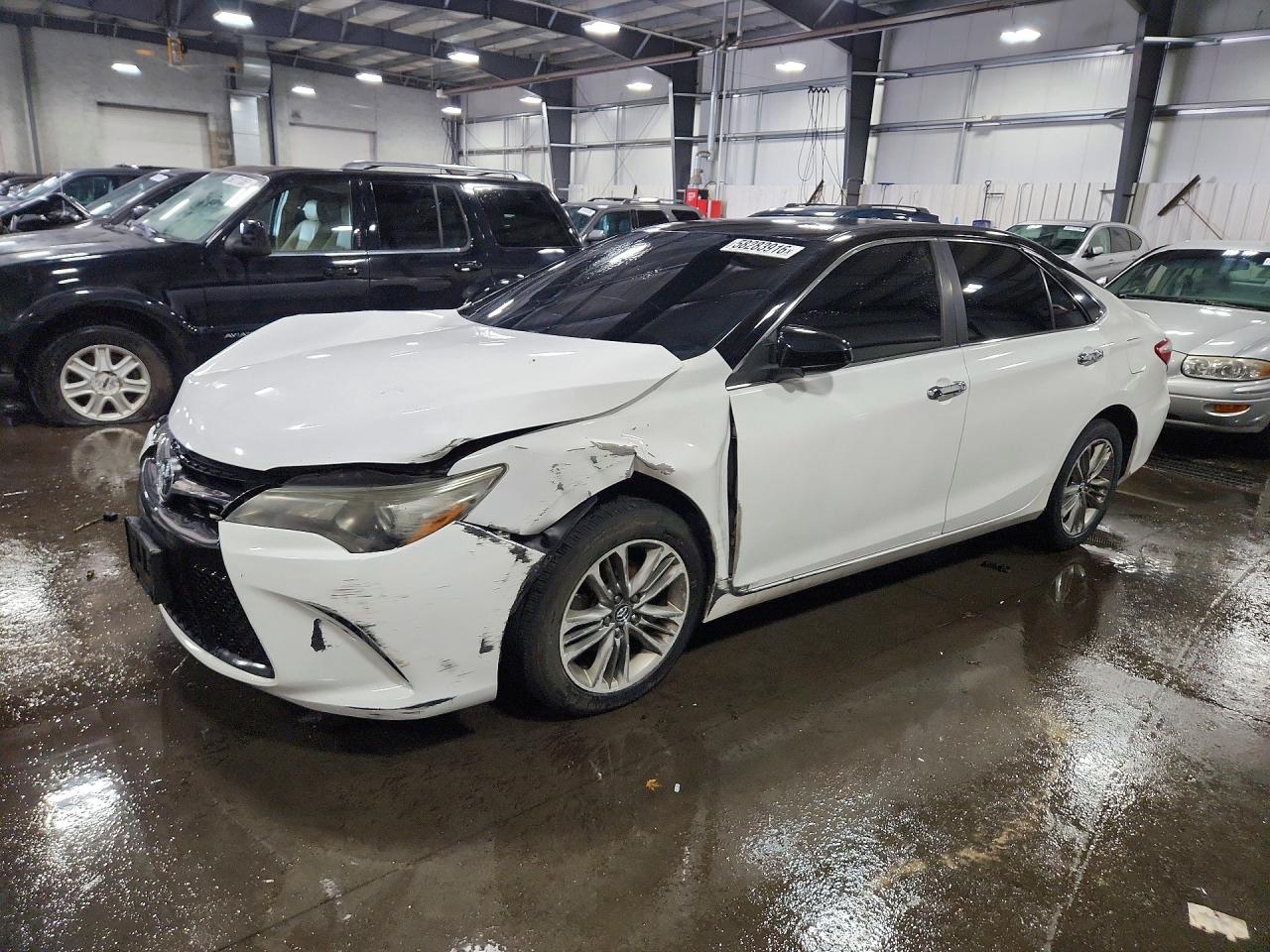 2016 TOYOTA CAMRY