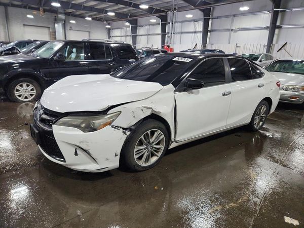 2016 TOYOTA CAMRY