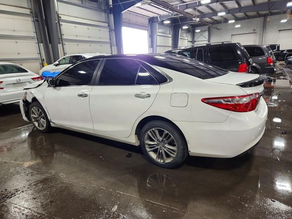 2016 TOYOTA CAMRY