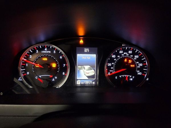 2016 TOYOTA CAMRY