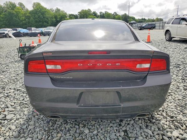 2014 DODGE CHARGER SE
