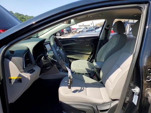 2018 HYUNDAI ELANTRA