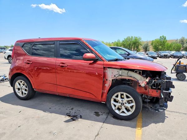 2022 KIA SOUL