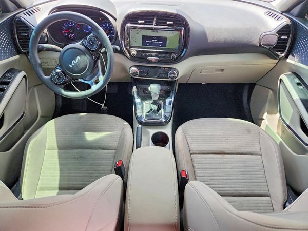 2022 KIA SOUL