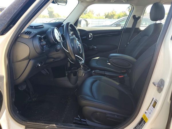 2019 MINI COOPER
