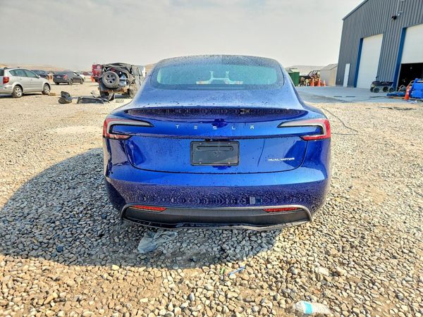 2025 TESLA MODEL 3