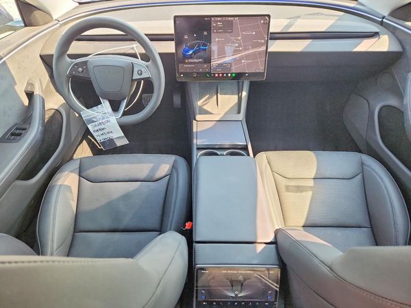 2025 TESLA MODEL 3