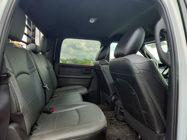 2024 RAM 5500 CREW CAB CHASSIS