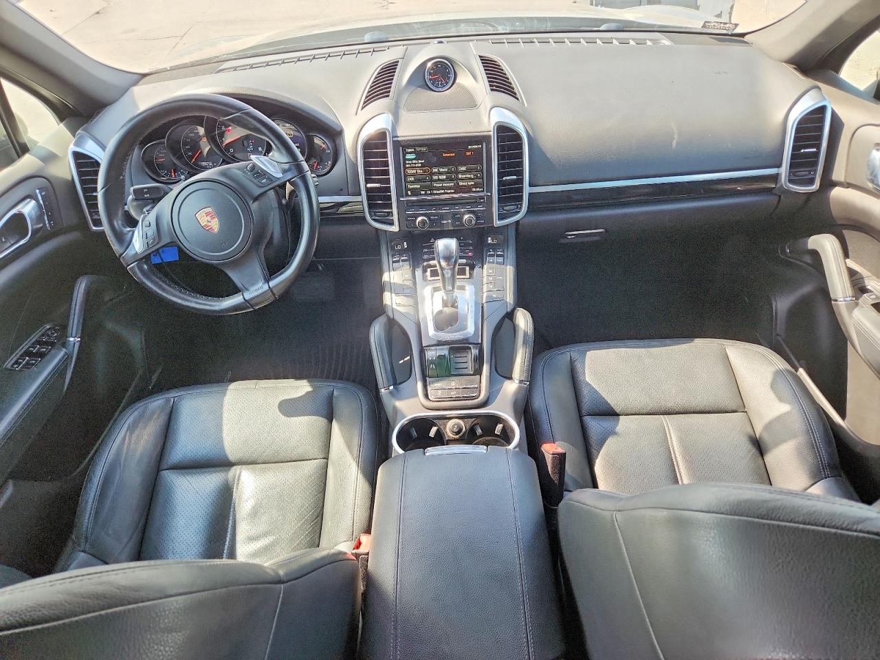2013 PORSCHE CAYENNE