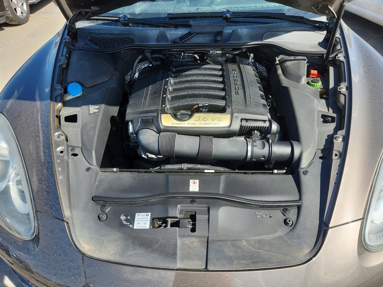 2013 PORSCHE CAYENNE
