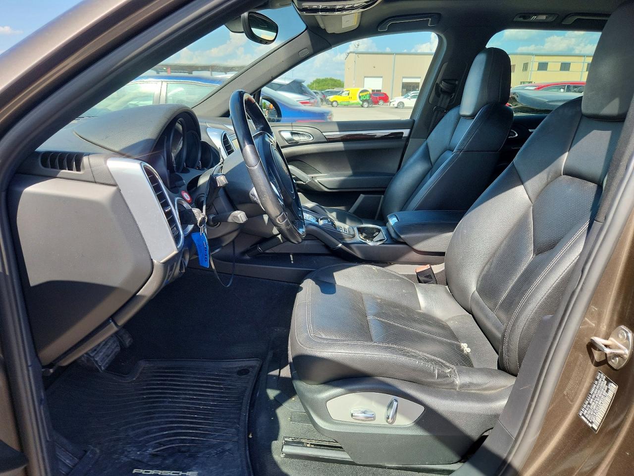2013 PORSCHE CAYENNE