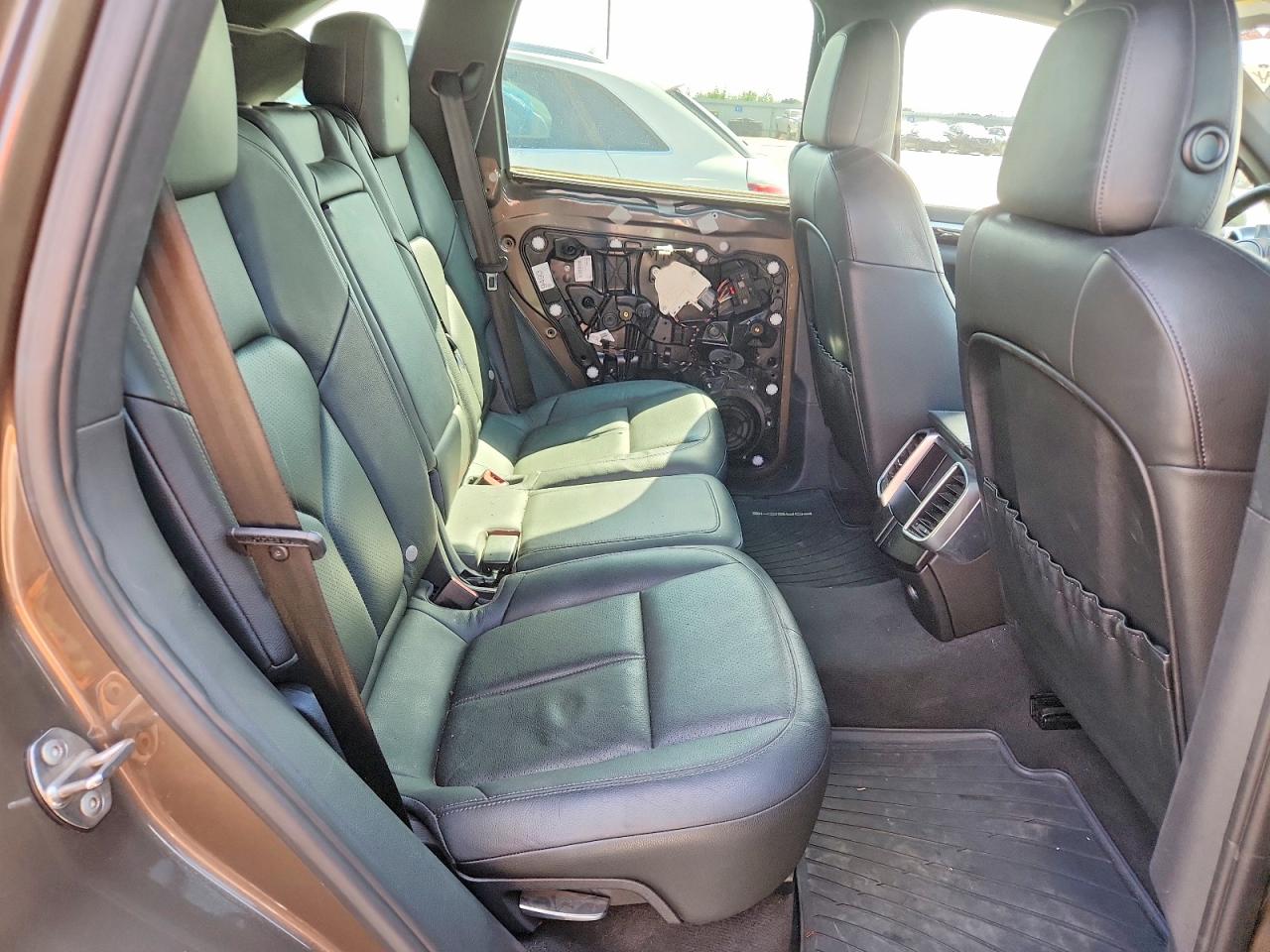 2013 PORSCHE CAYENNE