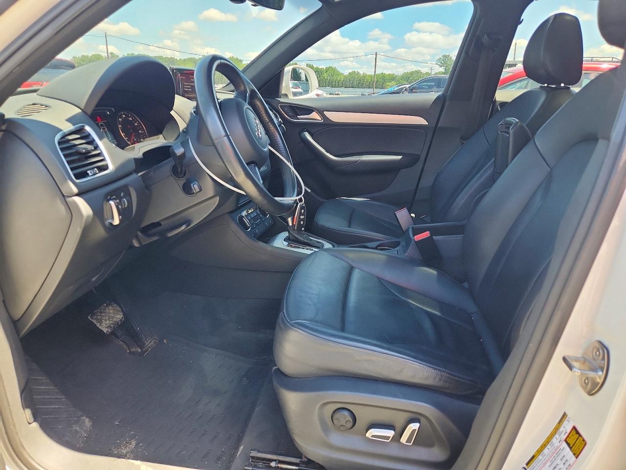 2017 AUDI Q3 quattro Premium
