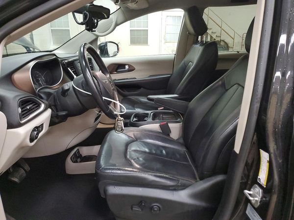 2017 CHRYSLER PACIFICA