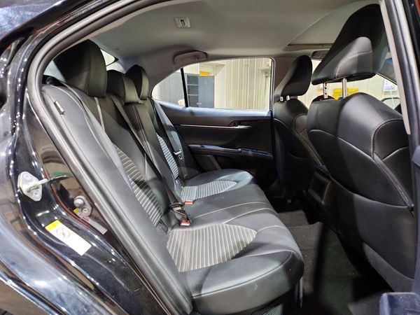 2018 TOYOTA CAMRY SE/XLE Hybrid