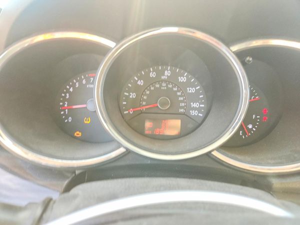 2013 KIA SORENTO Base / LX