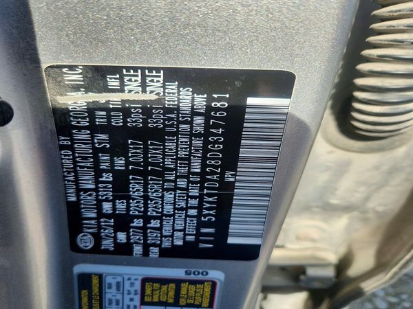 2013 KIA SORENTO Base / LX