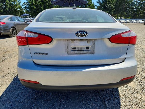 2016 KIA FORTE