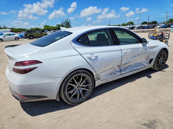 2025 GENESIS G70