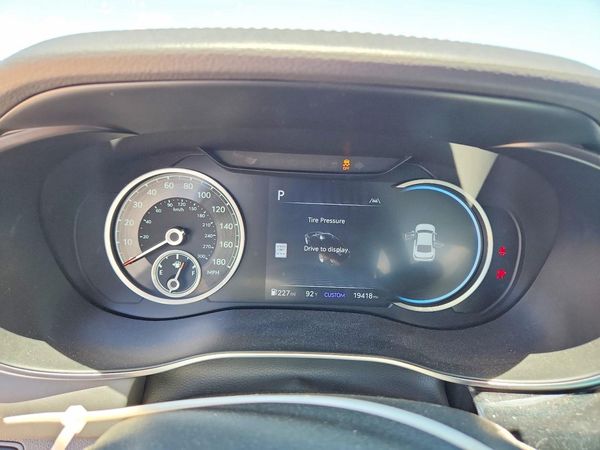 2025 GENESIS G70