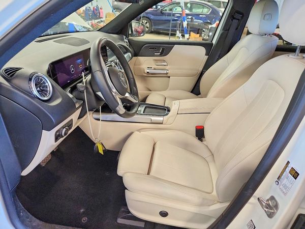 2025 MERCEDES-BENZ EQB EQB300 4MATIC