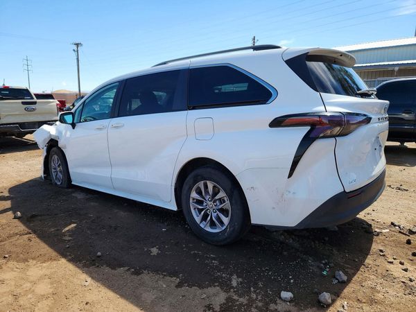 2023 TOYOTA SIENNA