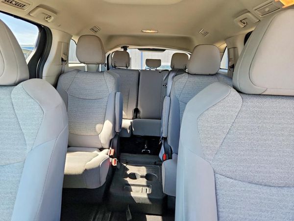 2023 TOYOTA SIENNA