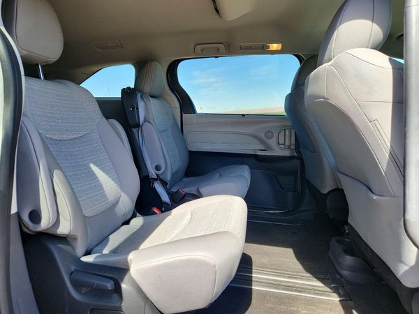 2023 TOYOTA SIENNA