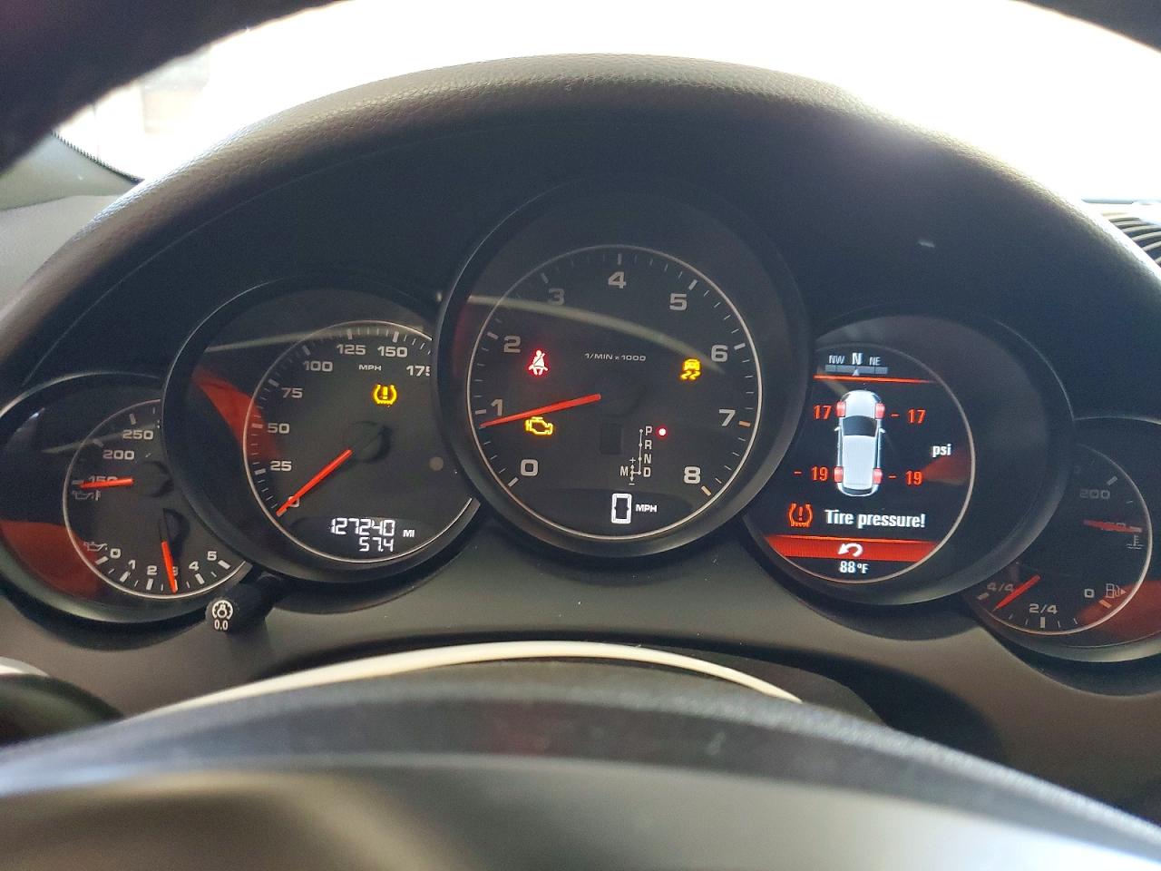 2013 PORSCHE CAYENNE