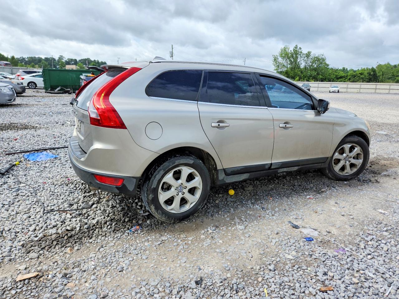 2011 VOLVO XC60