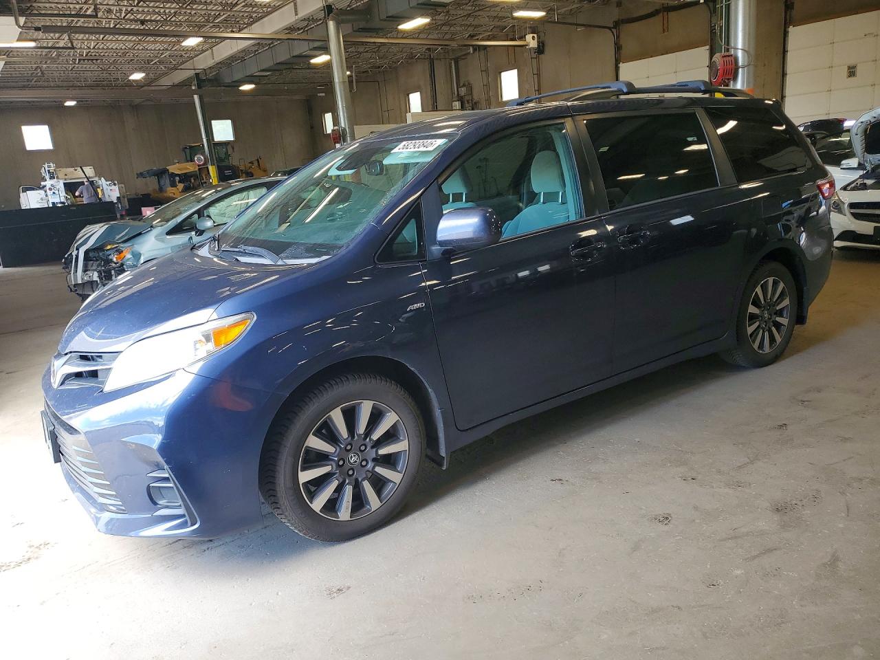 2019 TOYOTA SIENNA