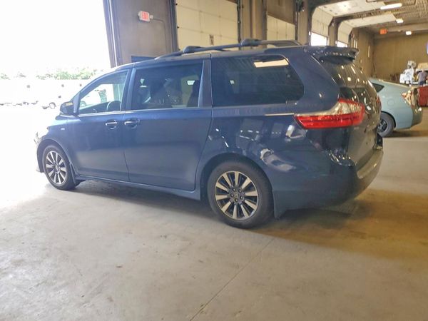 2019 TOYOTA SIENNA