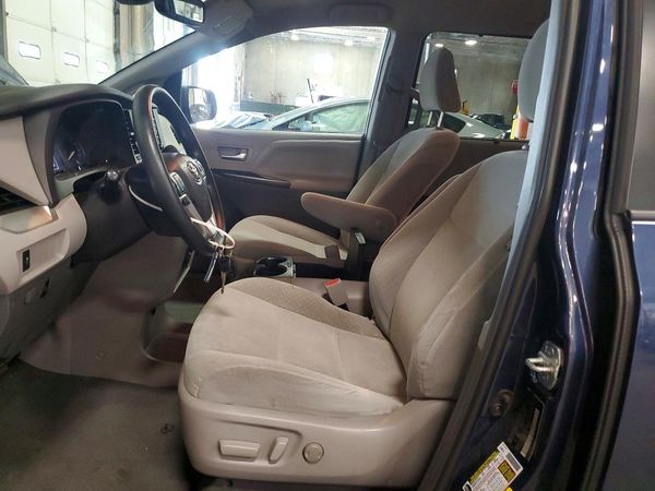 2019 TOYOTA SIENNA