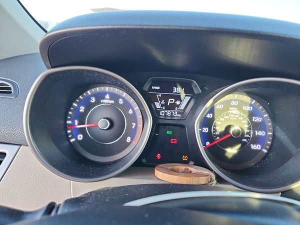 2016 HYUNDAI ELANTRA