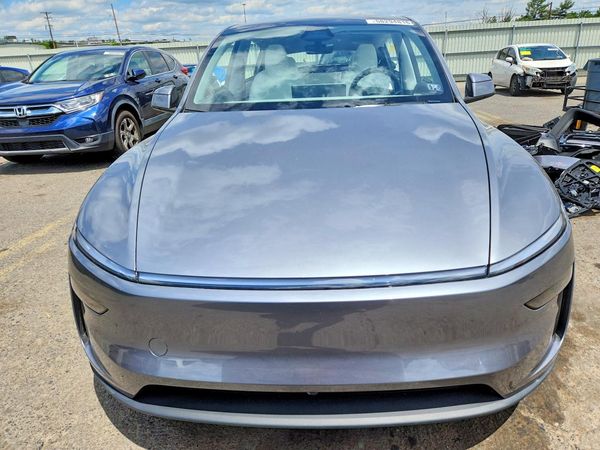 2026 TESLA MODEL Y