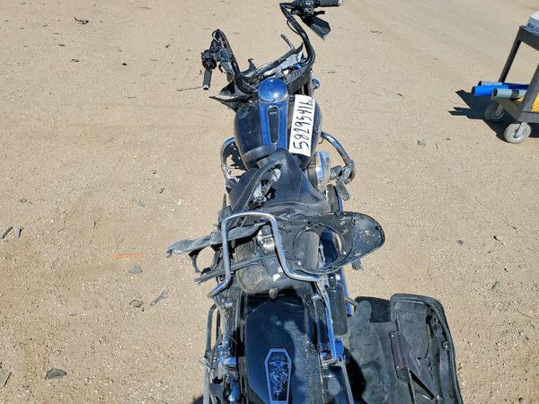 2015 HARLEY-DAVIDSON FL — ARTF