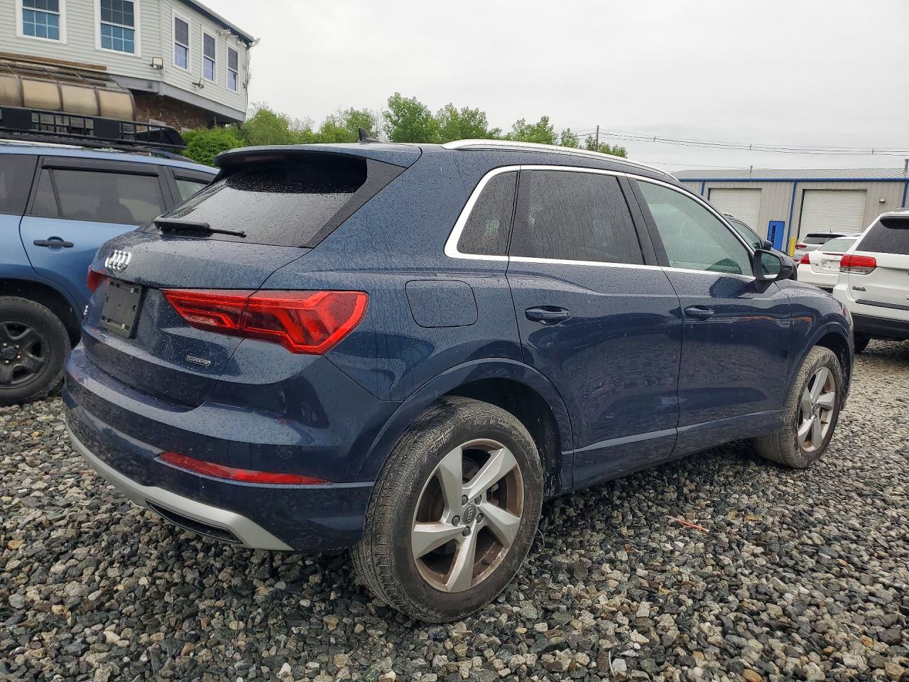 2020 AUDI Q3 quattro Premium Plus
