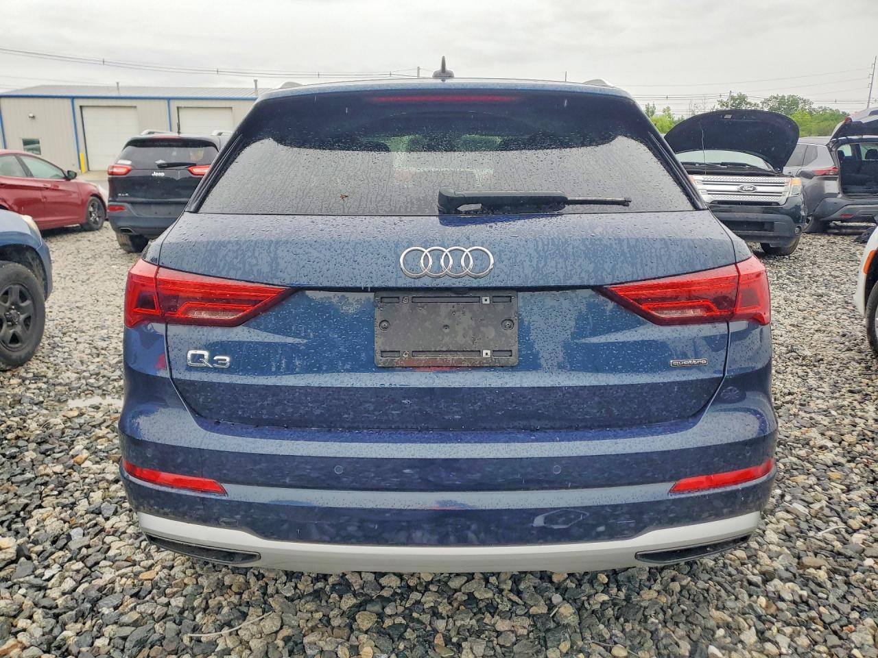 2020 AUDI Q3 quattro Premium Plus