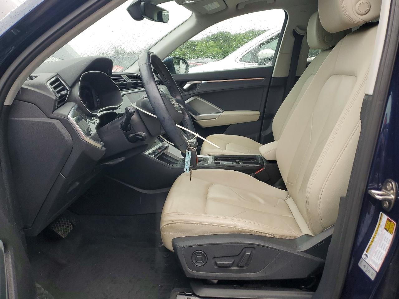2020 AUDI Q3 quattro Premium Plus