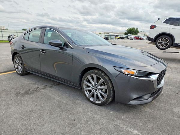 2022 MAZDA 3
