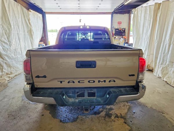 2019 TOYOTA TACOMA SR5