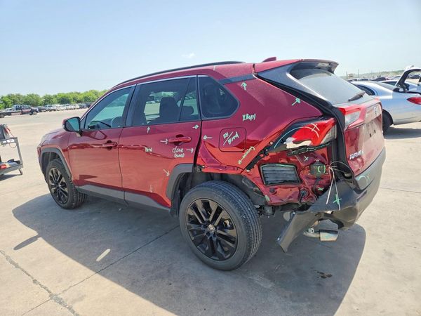 2022 TOYOTA RAV4 XLE Premium