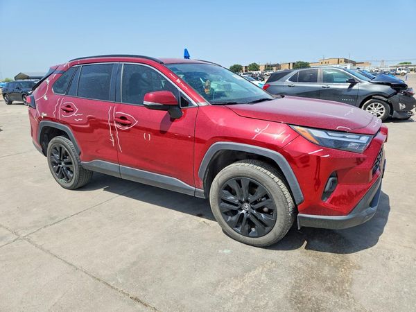 2022 TOYOTA RAV4 XLE Premium